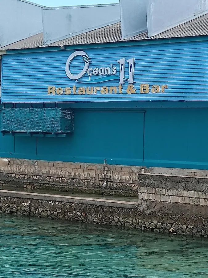 Towers By The Beach Ocho Rios